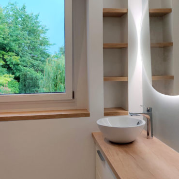 architecte intérieur architecte d'intérieur interieur architecture décorateur decoration décoration plans esquisses meuble mobilier sur-mesure sur mesure salle de bain douche vasque blanc vert bois bleu wc suspendu
