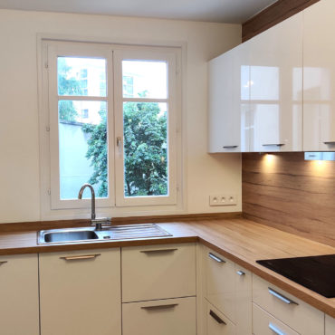 architecte intérieur architecte d'intérieur interieur architecture décorateur decoration décoration plans esquisses meuble mobilier sur-mesure sur mesure sci immobilier locatif blanc bois chene cuisine famille parisien paris lille covid confinement coronavirus